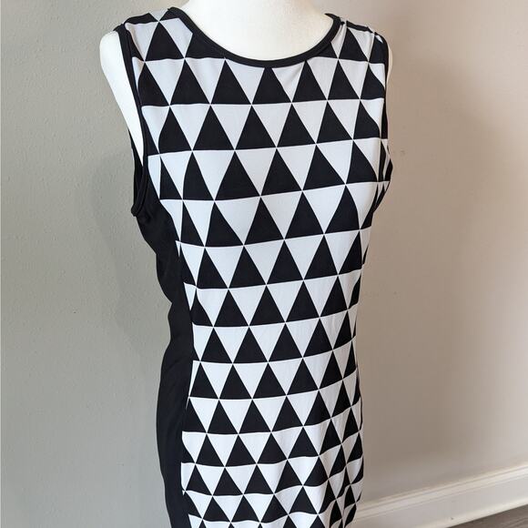 Vince Camuto Black & White Bodycon Sleeveless Back Cutout Dress Size Small - Picture 2 of 7